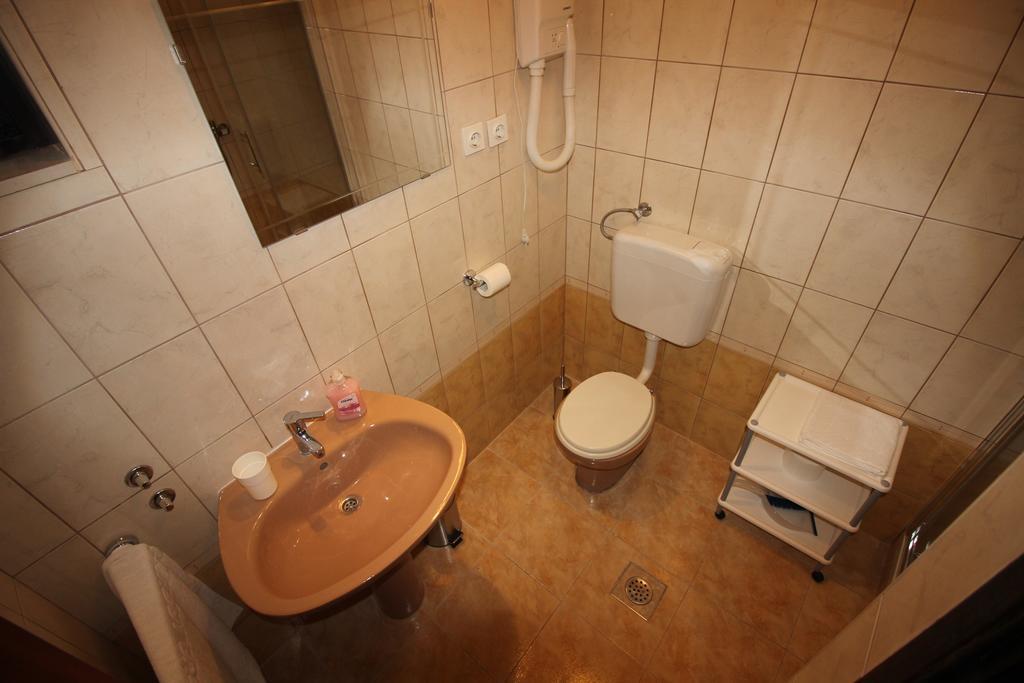 Apartments Nikola Novi Vinodolski Exterior photo