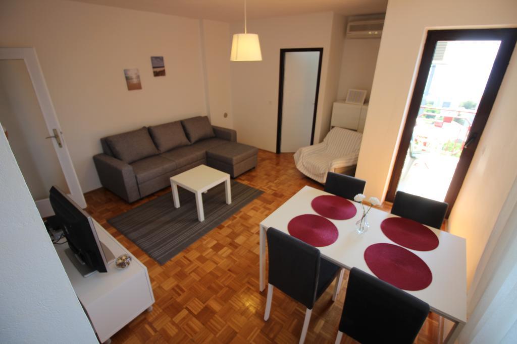 Apartments Nikola Novi Vinodolski Exterior photo